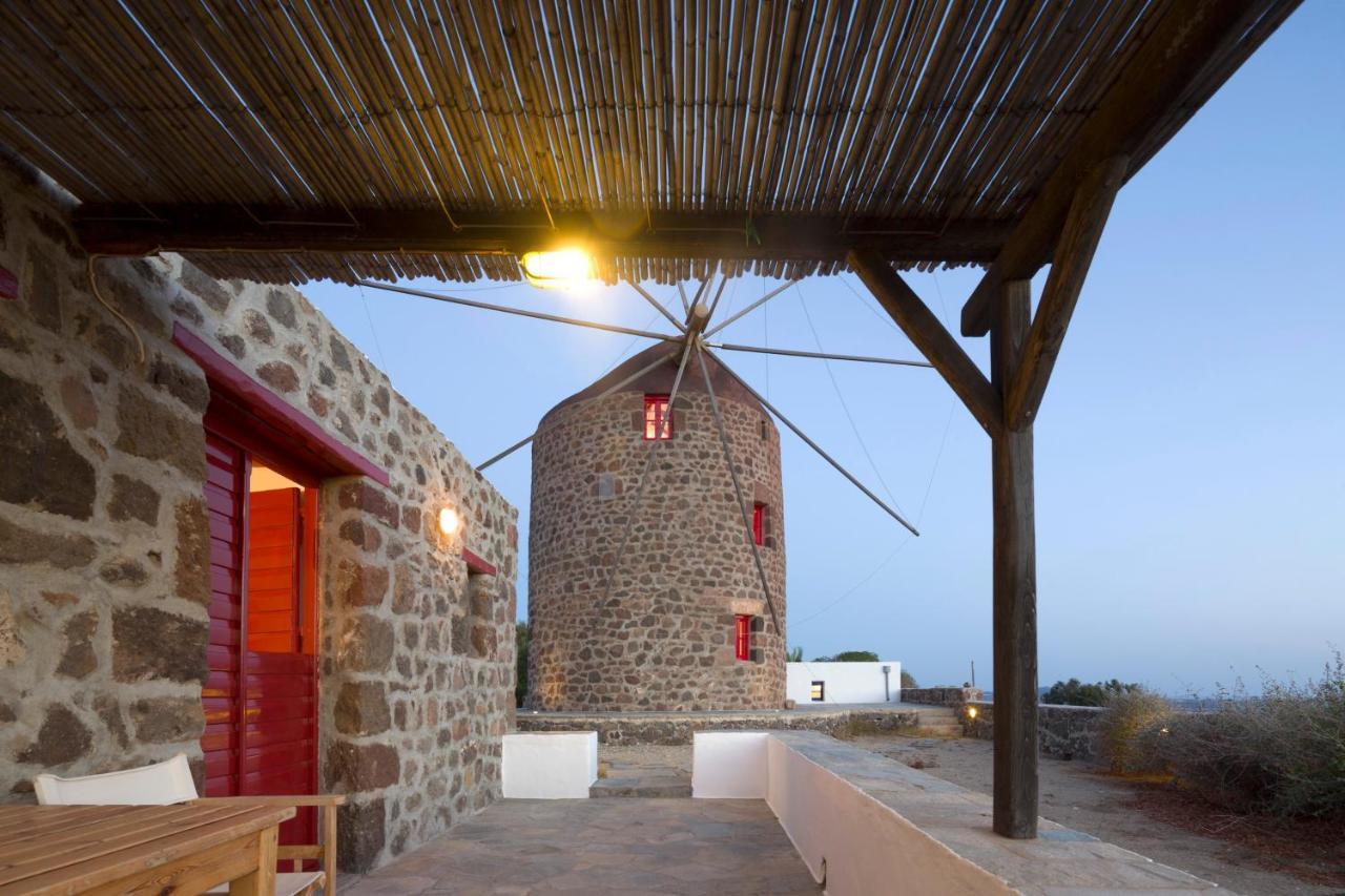 Marketos Windmill And Houses Tripiti Esterno foto