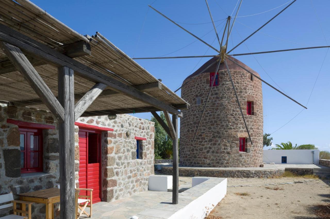 Marketos Windmill And Houses Tripiti Esterno foto