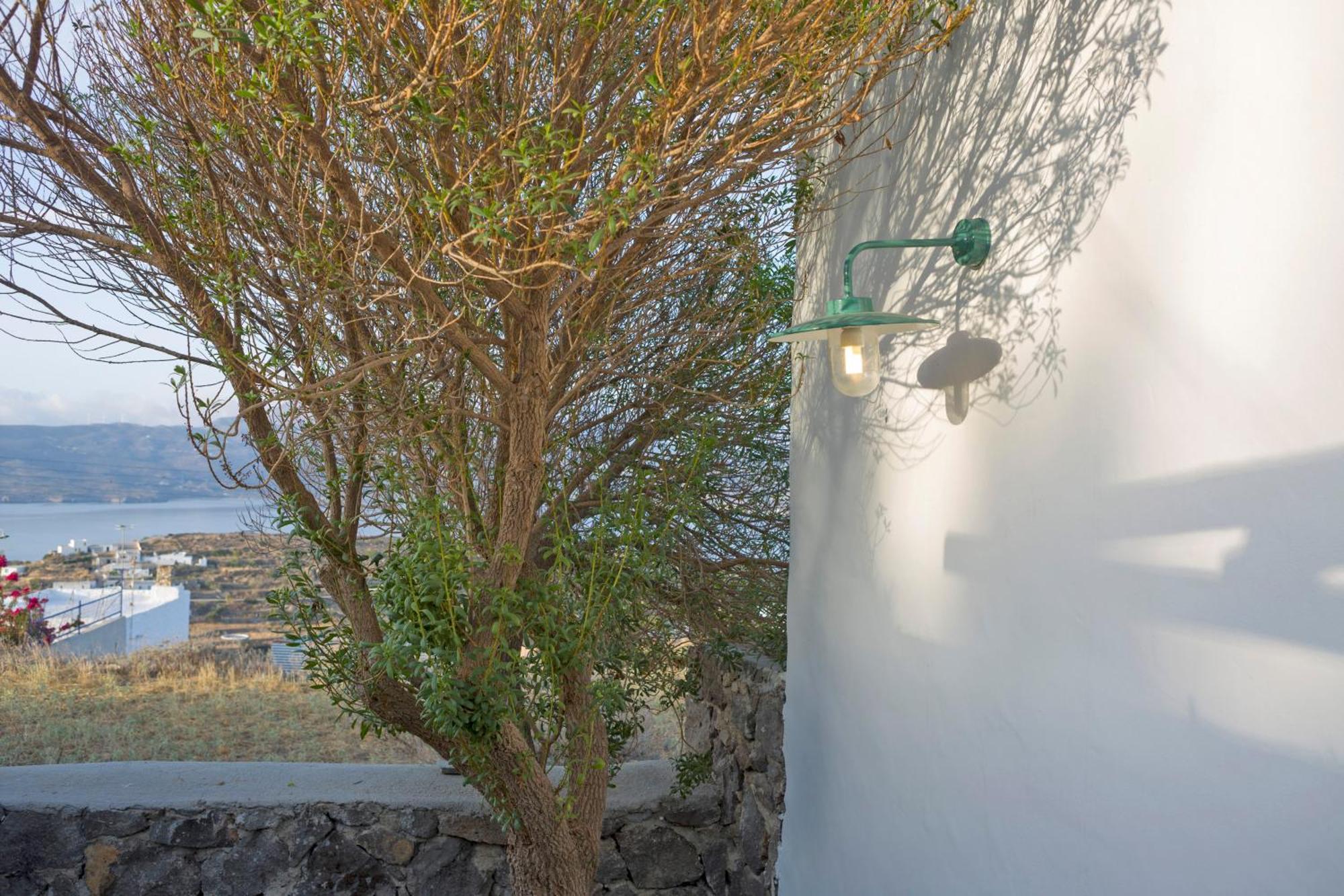 Marketos Windmill And Houses Tripiti Esterno foto